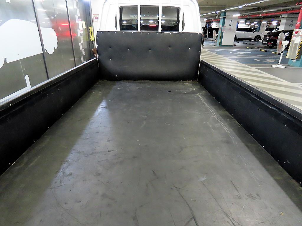 Small Truck Cargo (small) - Vista 8