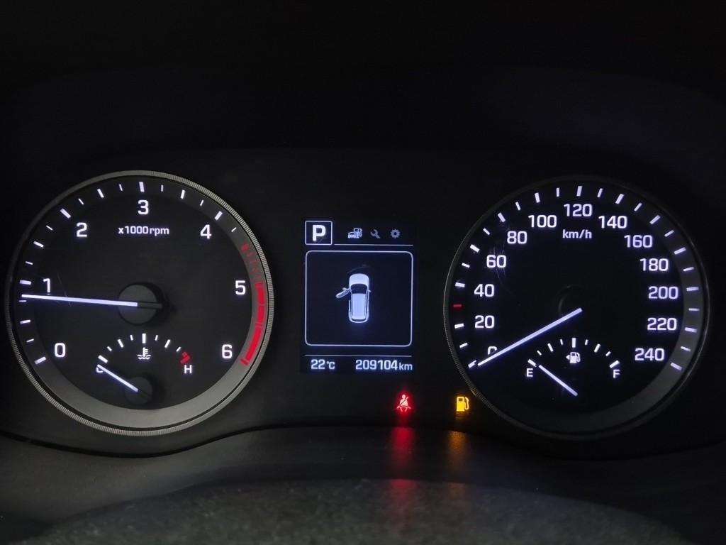 HYUNDAI Tucson - Vista 8