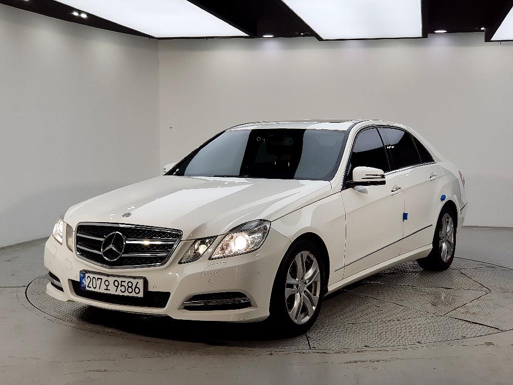 Mercedes Benz E class 2012 Blanco - Importación desde Corea - HF Imports Iquique - Foto 1