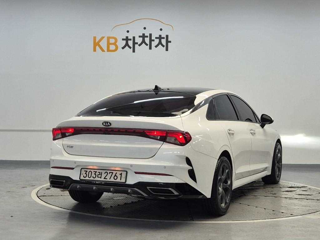 KIA K5 - Vista 3