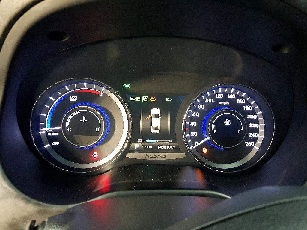 HYUNDAI Grandeur - Vista 9