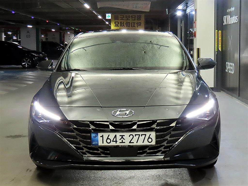 HYUNDAI Avante - Vista 2