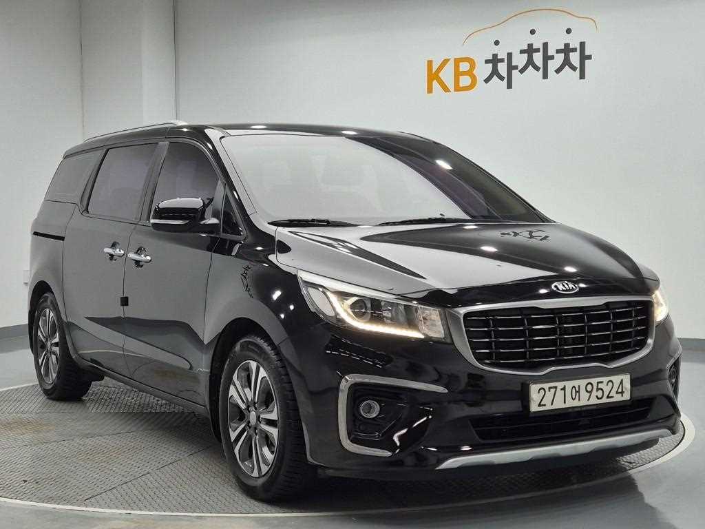 KIA Carnival - Vista 6