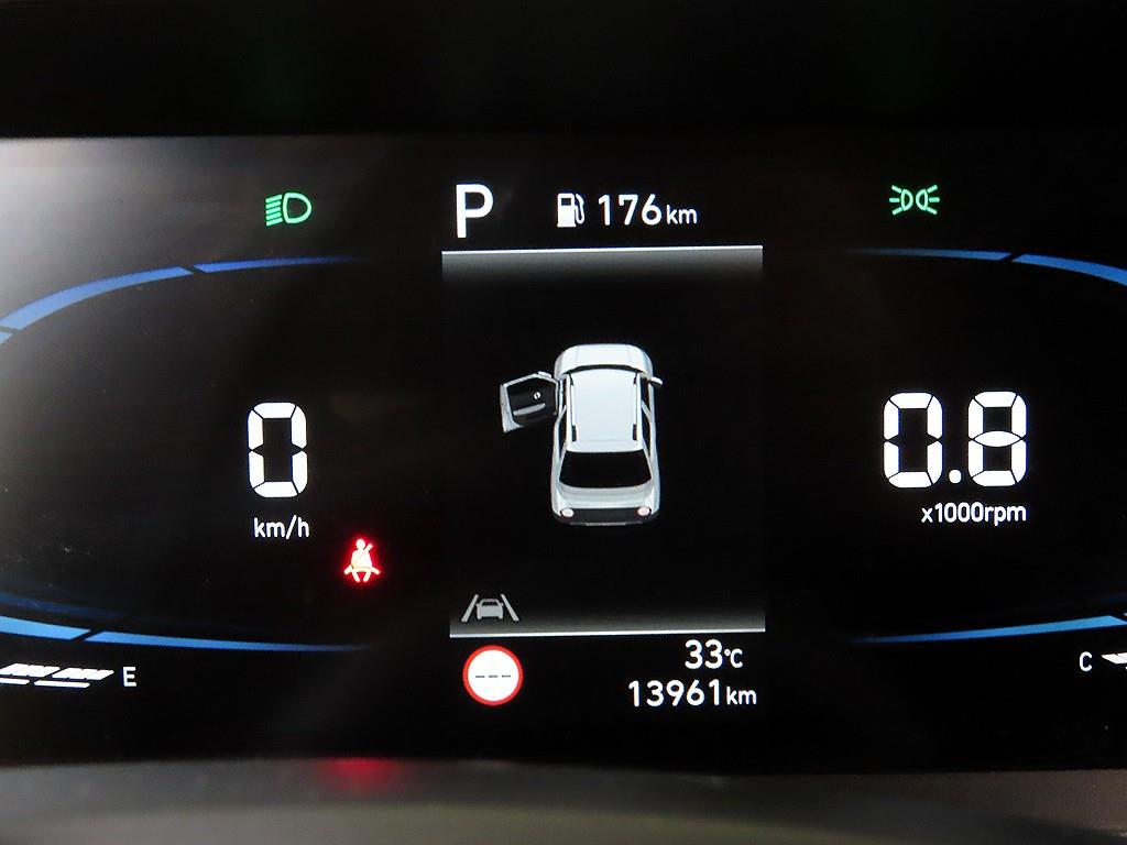 HYUNDAI Casper - Vista 11