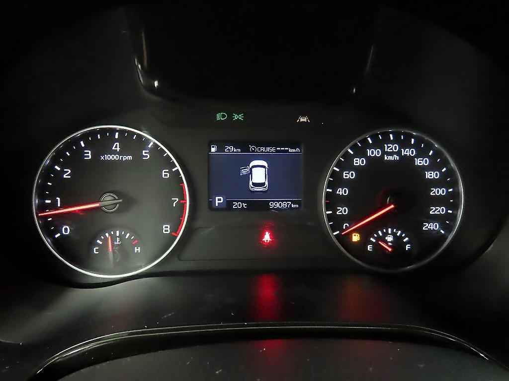 KIA Seltos - Vista 10