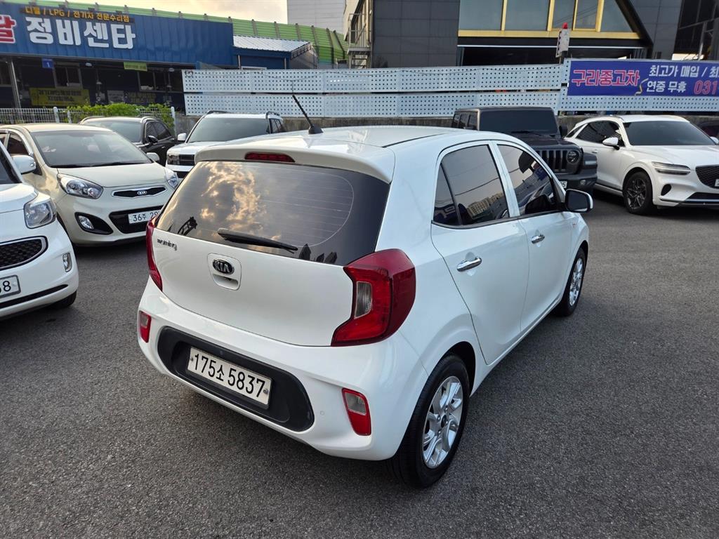 KIA Morning - Vista 4