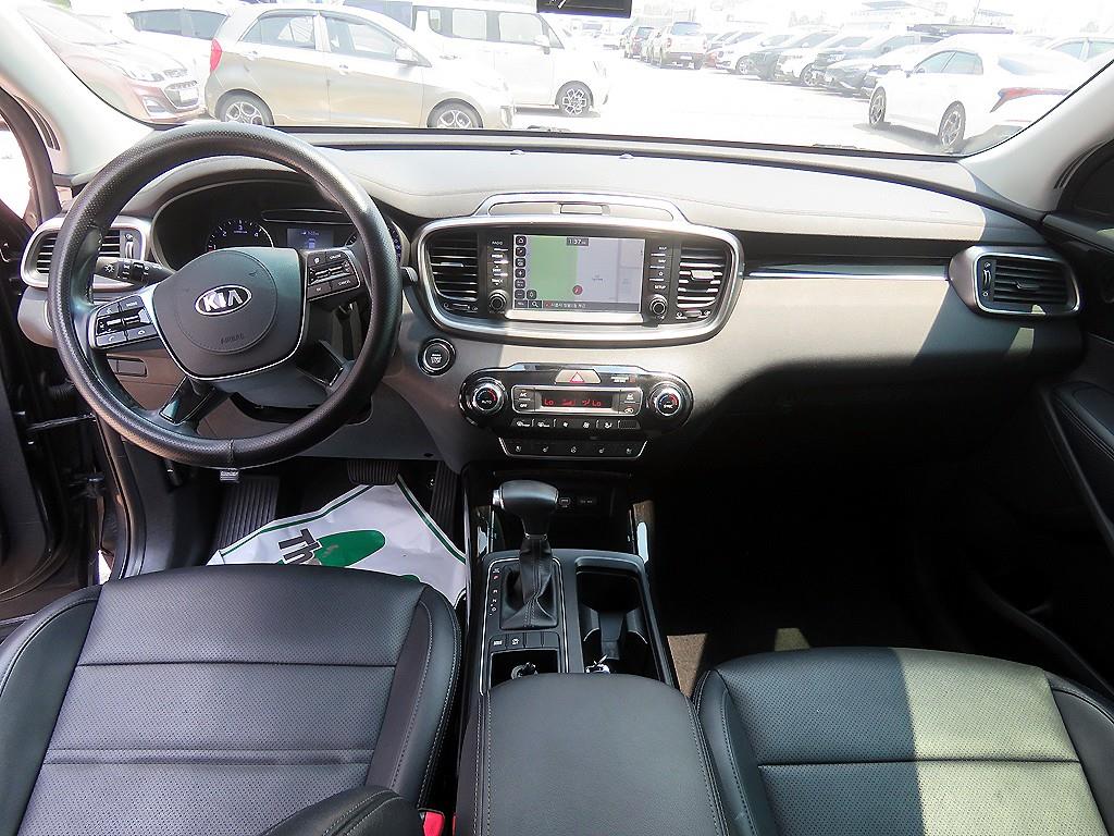 KIA Sorento - Vista 10