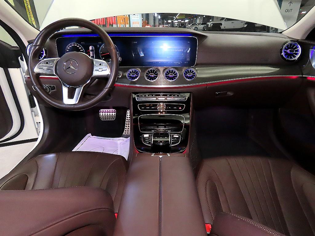 Mercedes Benz CLS Class - Vista 12