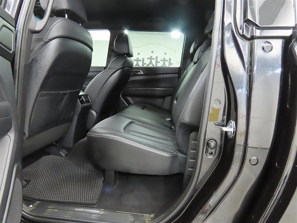 Ssangyong Rexton - Vista 8