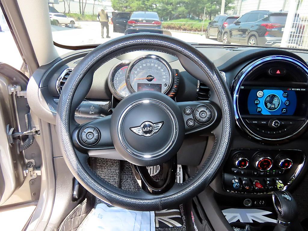 Mini Clubman - Vista 10