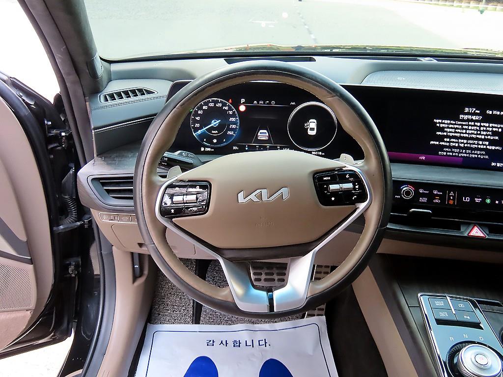 KIA K8 - Vista 10