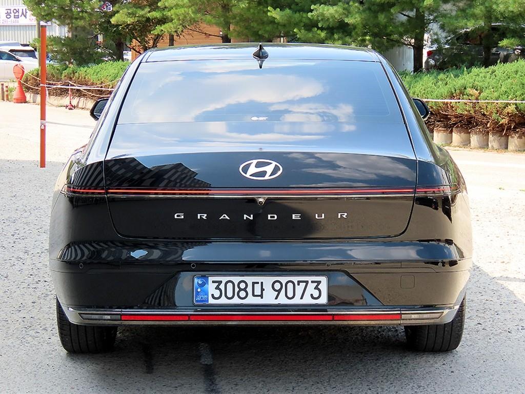 HYUNDAI Grandeur - Vista 6