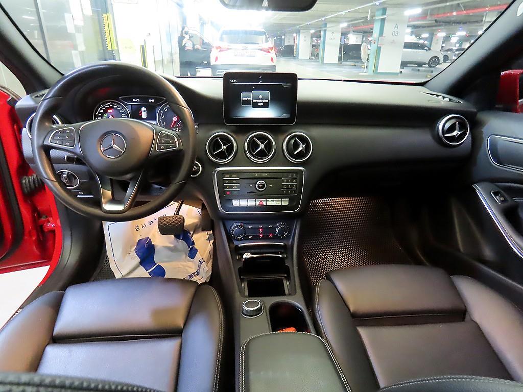 Mercedes Benz A Class - Vista 12