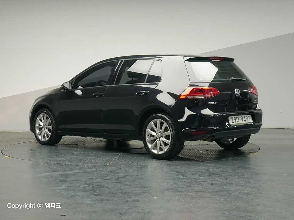 Volkswagen Golf - Vista 3