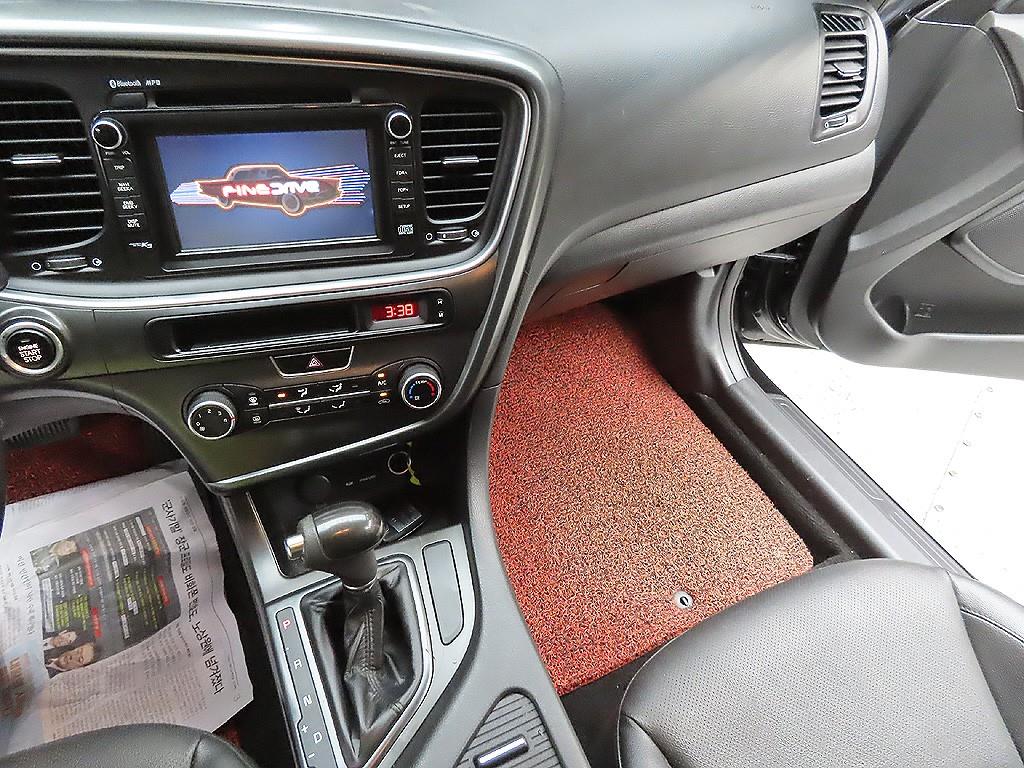 KIA K5 - Vista 9