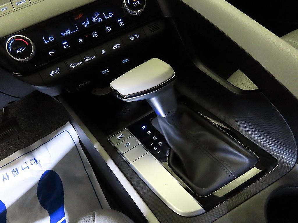 HYUNDAI Avante 2022 Negro - Importación desde Corea - HF Imports Iquique - Foto 14