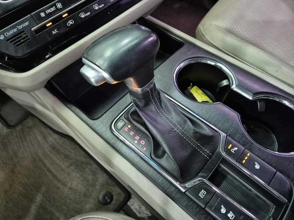 KIA Carnival 2018 Negro - Importación desde Corea - HF Imports Iquique - Foto 14