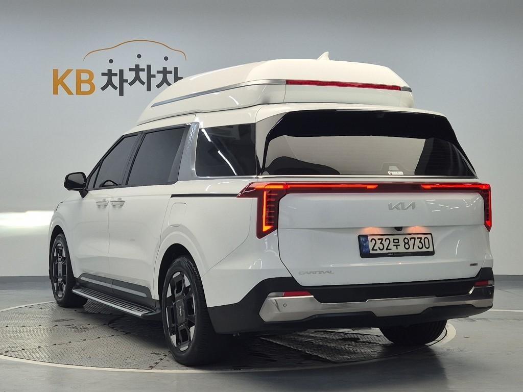 KIA Carnival - Vista 2
