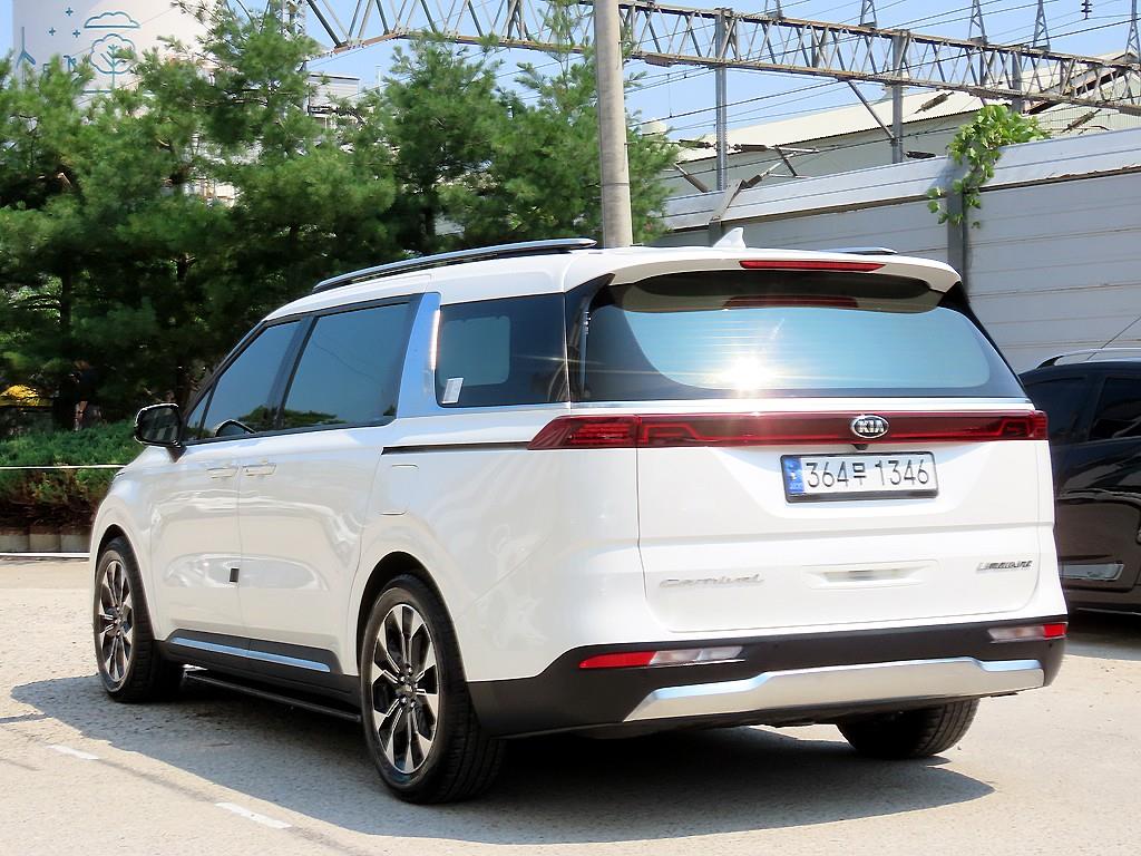 KIA Carnival - Vista 3