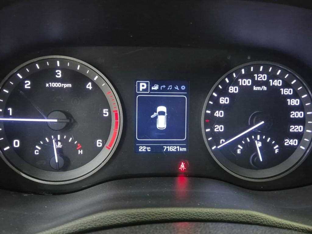 HYUNDAI Tucson - Vista 6