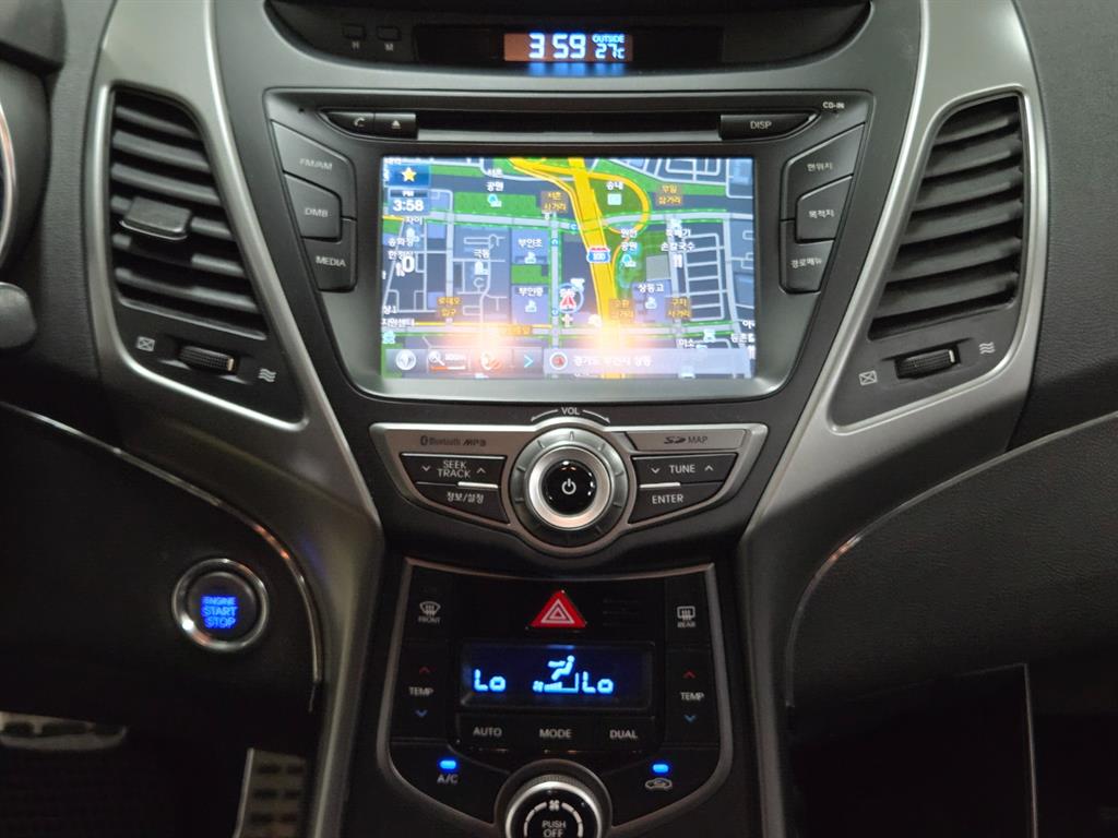 HYUNDAI Avante 2013 Blanco - Importación desde Corea - HF Imports Iquique - Foto 13
