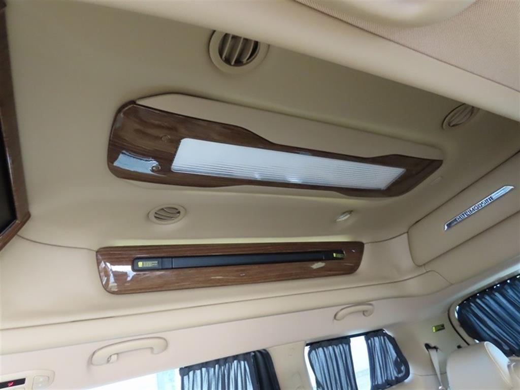 KIA Carnival - Vista 11
