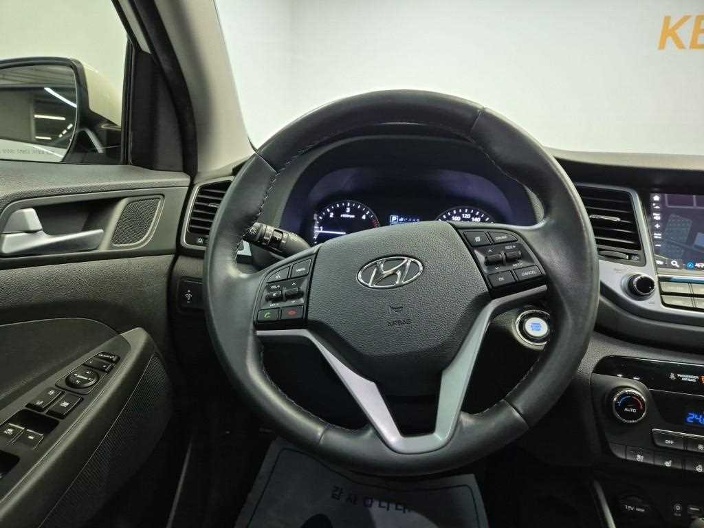 HYUNDAI Tucson - Vista 9