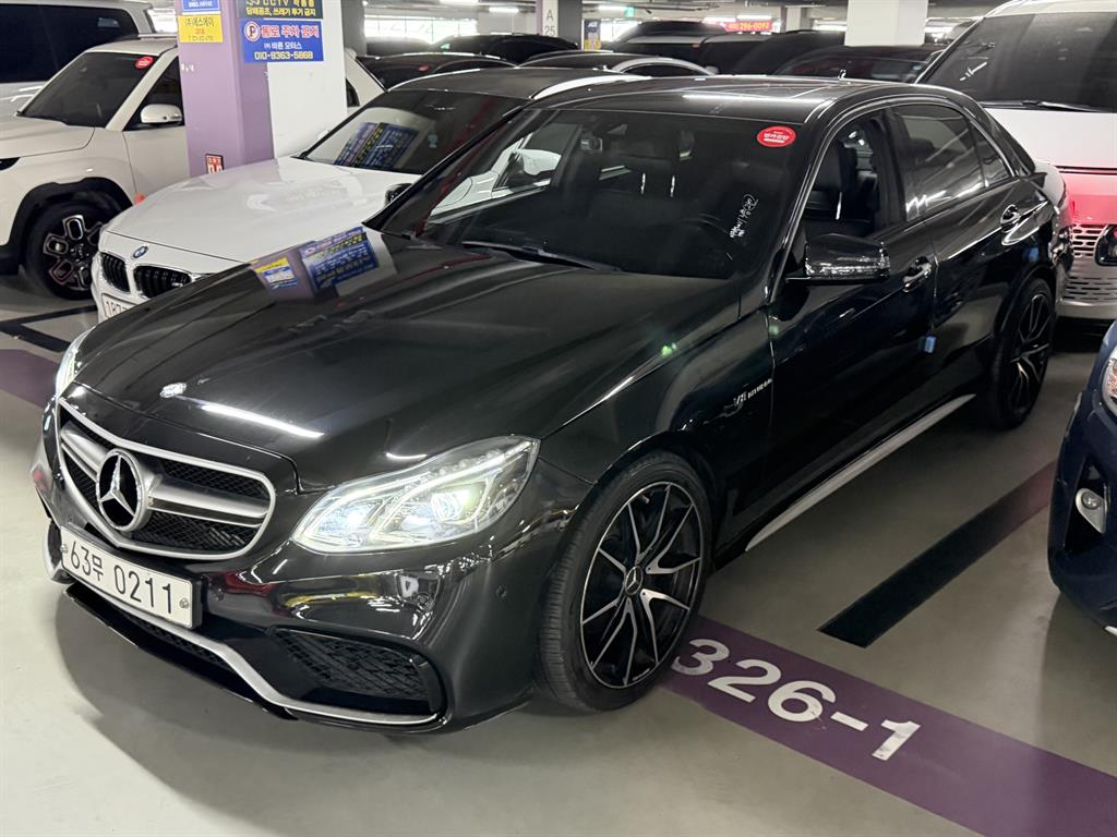 Mercedes Benz E class - Vista 10