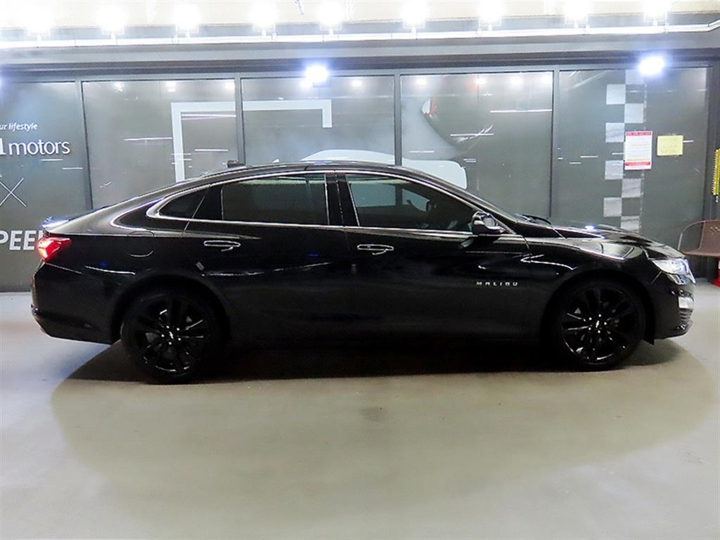 Chevrolet Malibu - Vista 3