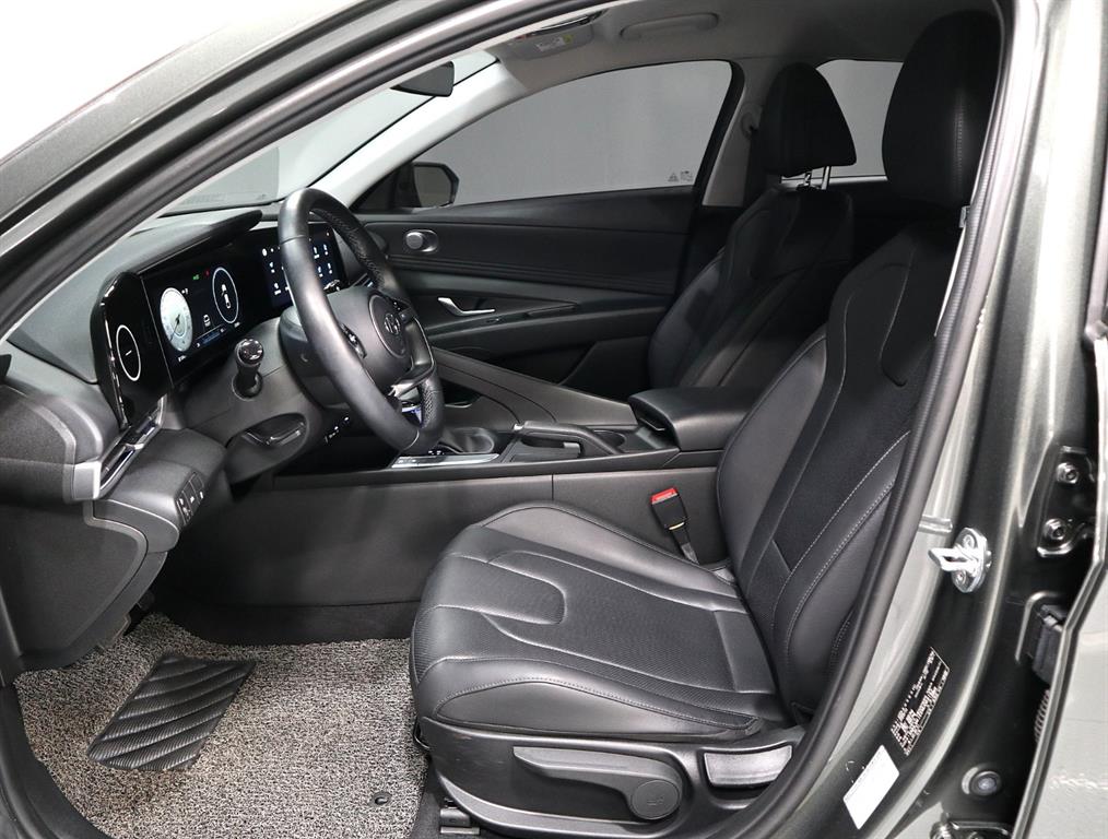 HYUNDAI Avante - Vista 11