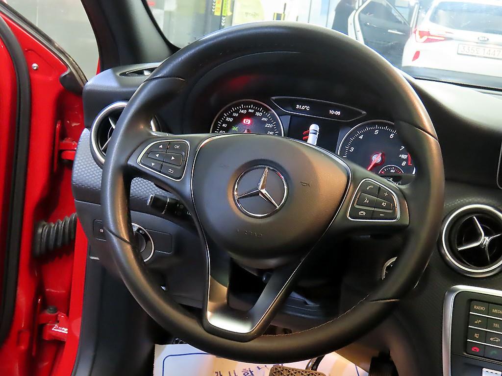 Mercedes Benz A Class - Vista 10