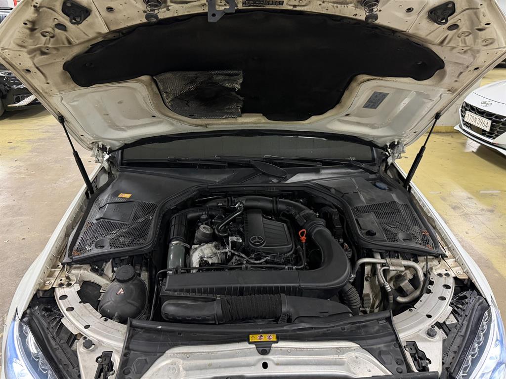 Mercedes Benz C Class 2015 Blanco - Importación desde Corea - HF Imports Iquique - Foto 19