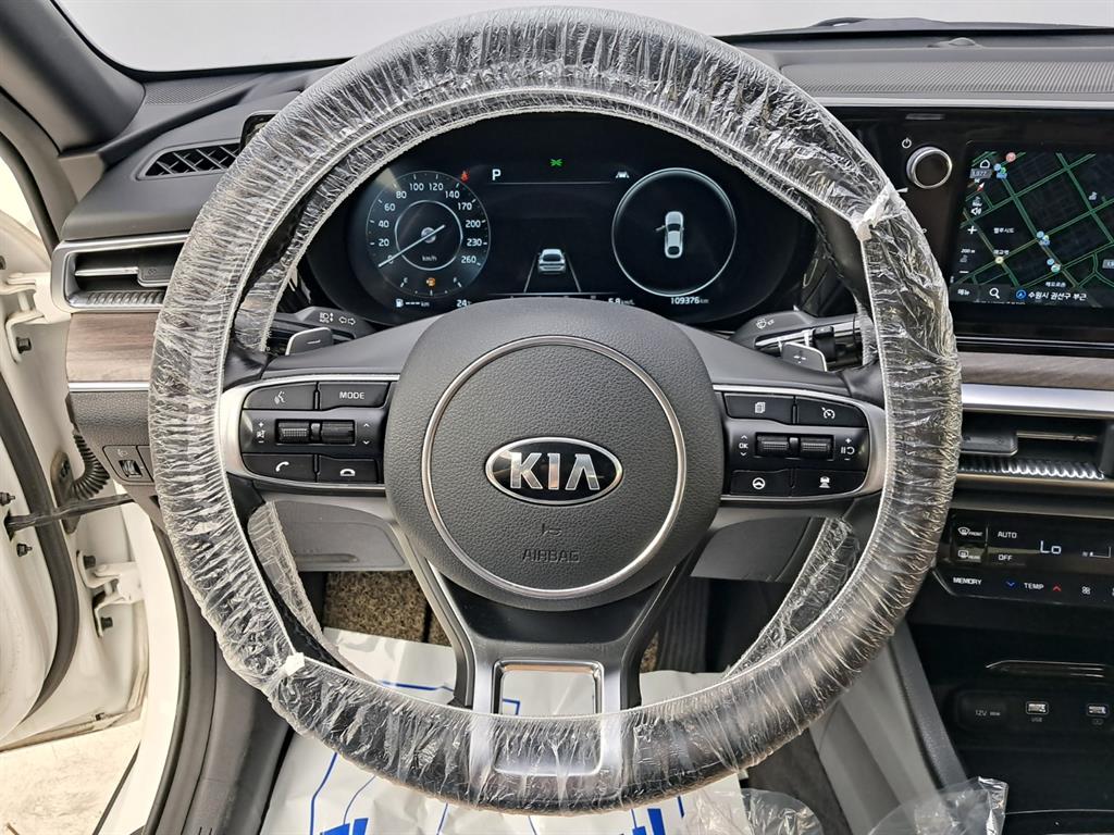 KIA K5 - Vista 9