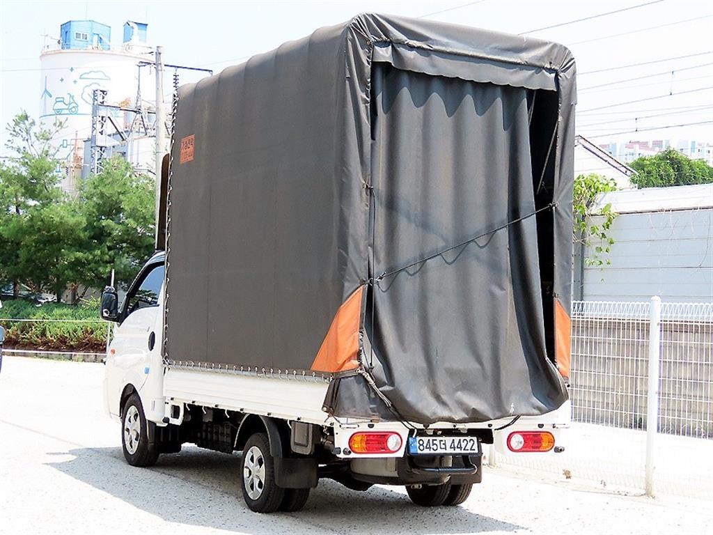 Small Truck Cargo (small) - Vista 3