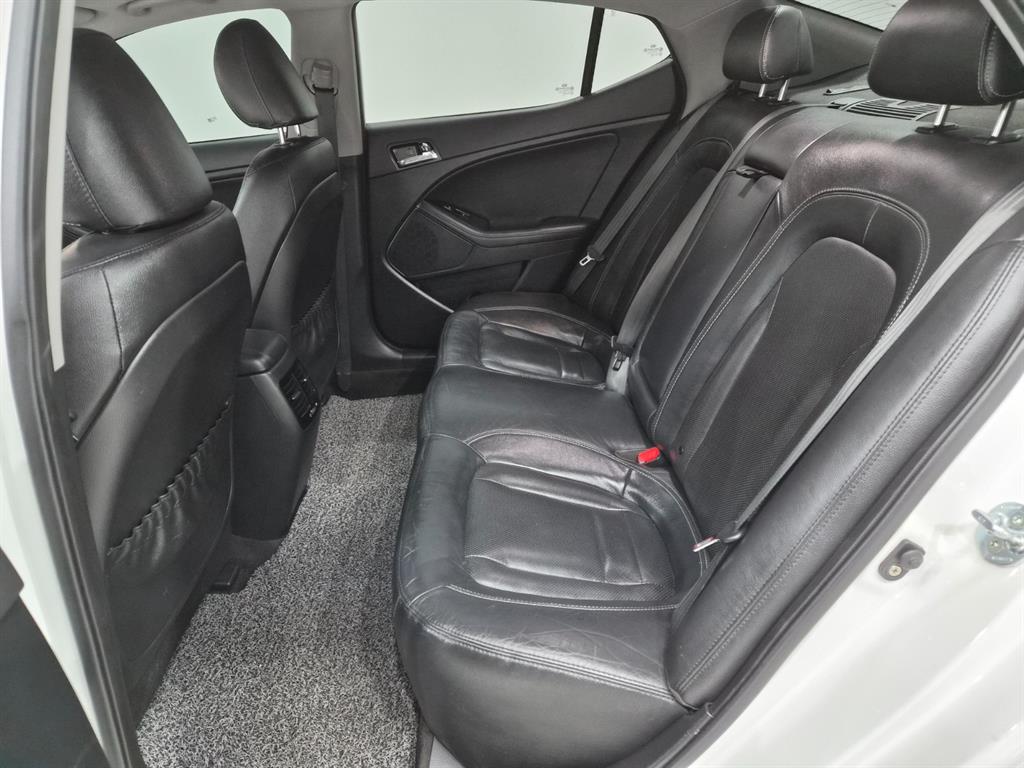 KIA K5 - Vista 7