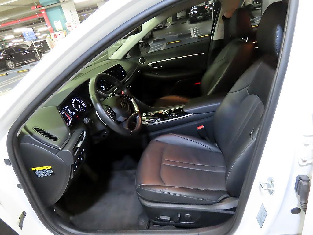 HYUNDAI Sonata - Vista 8