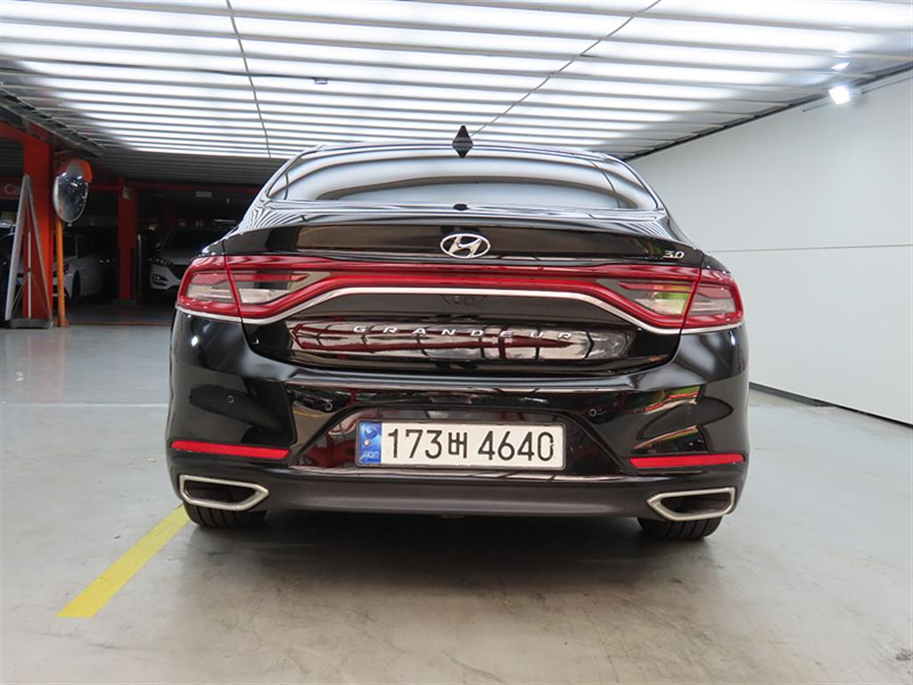 HYUNDAI Grandeur - Vista 3