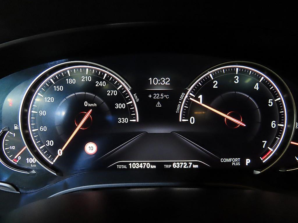 BMW 5 Series - Vista 11