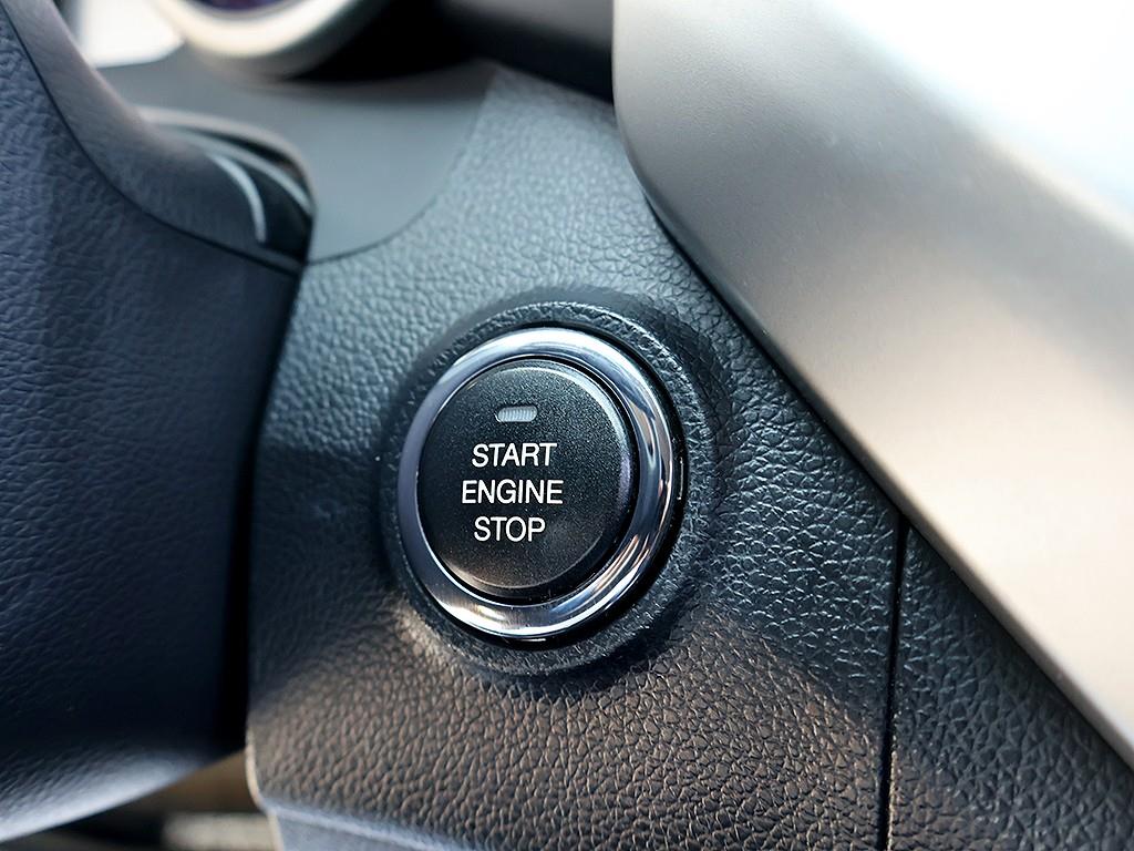 Ssangyong Tivoli 2015 Blanco - Importación desde Corea - HF Imports Iquique - Foto 13