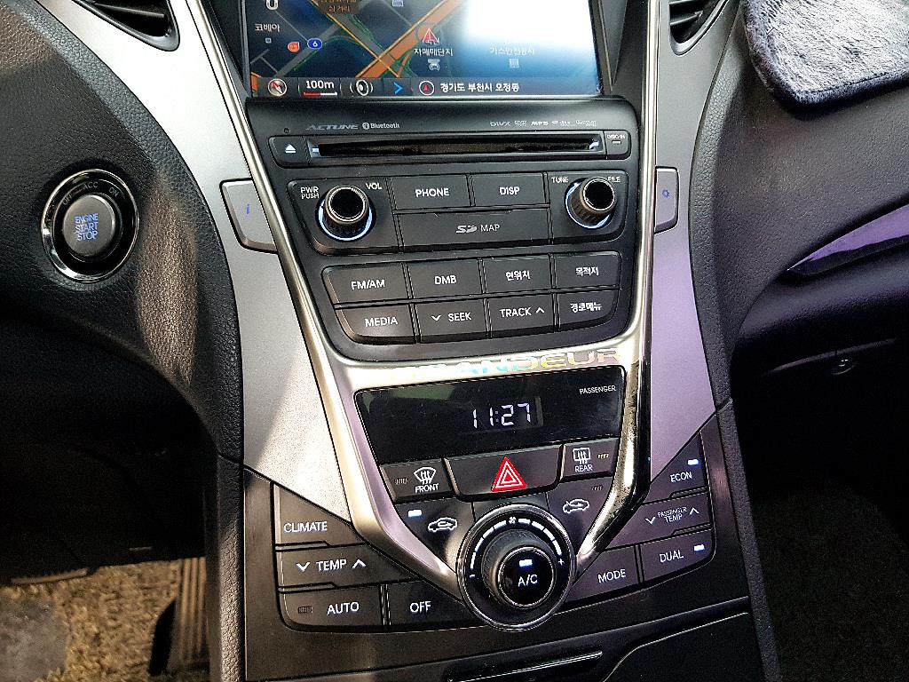 HYUNDAI Grandeur 2014 Blanco - Importación desde Corea - HF Imports Iquique - Foto 15