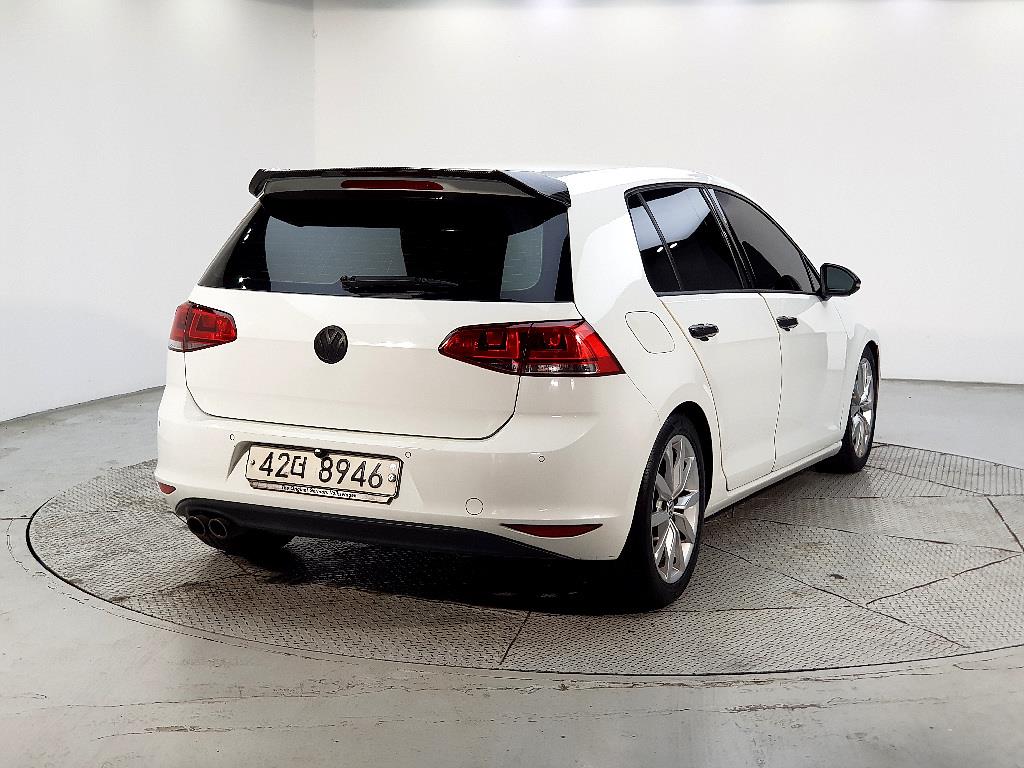 Volkswagen Golf - Vista 6