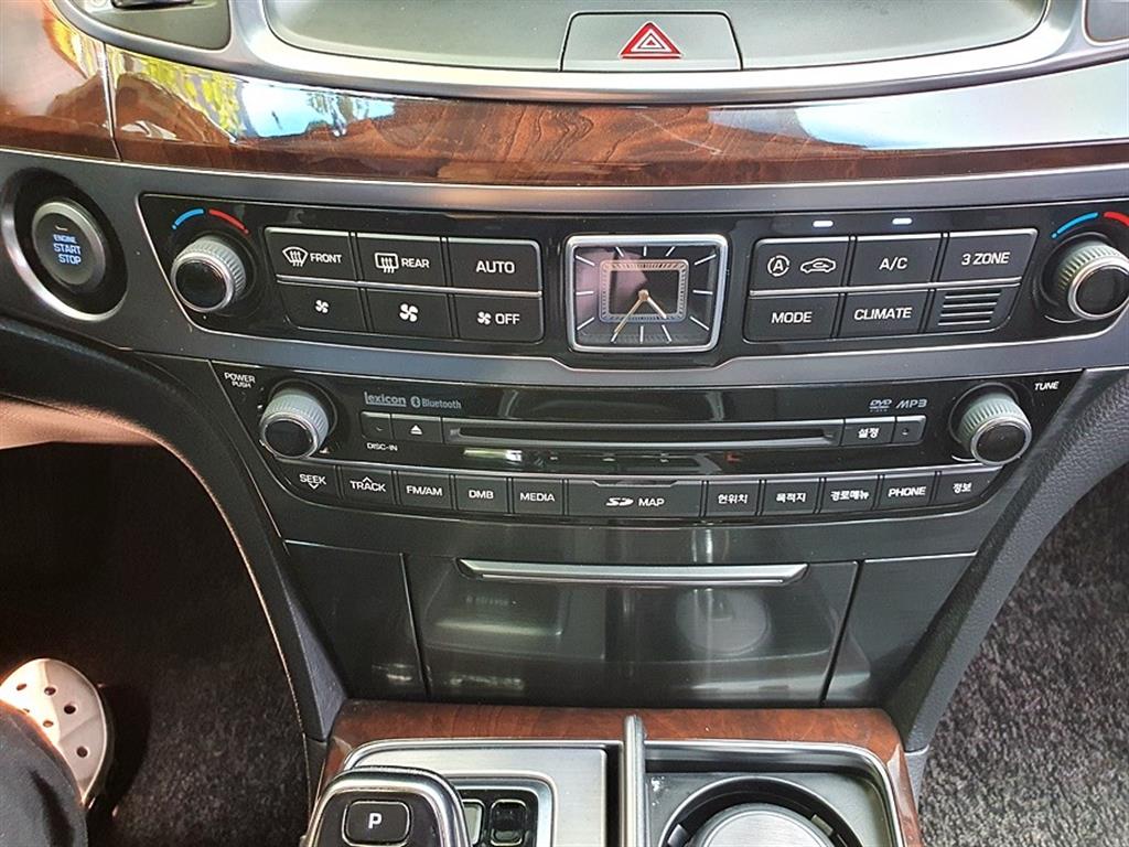 HYUNDAI Equus 2013 Negro - Importación desde Corea - HF Imports Iquique - Foto 15