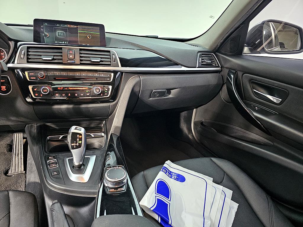BMW 3 series - Vista 12
