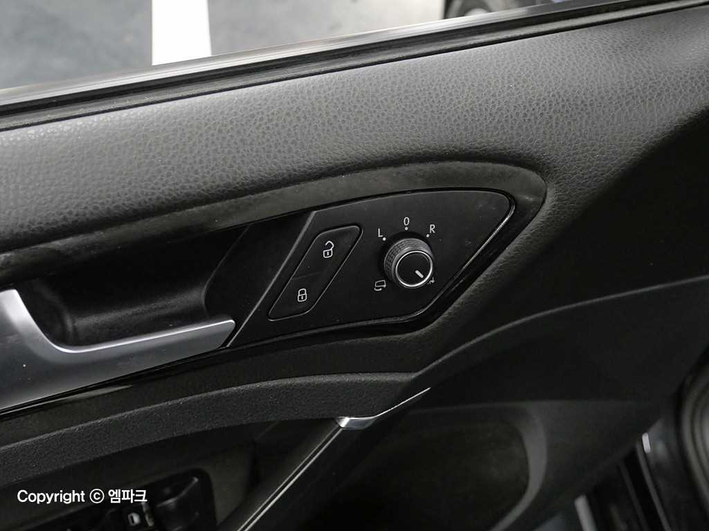 Volkswagen Golf 2013 Negro - Importación desde Corea - HF Imports Iquique - Foto 19