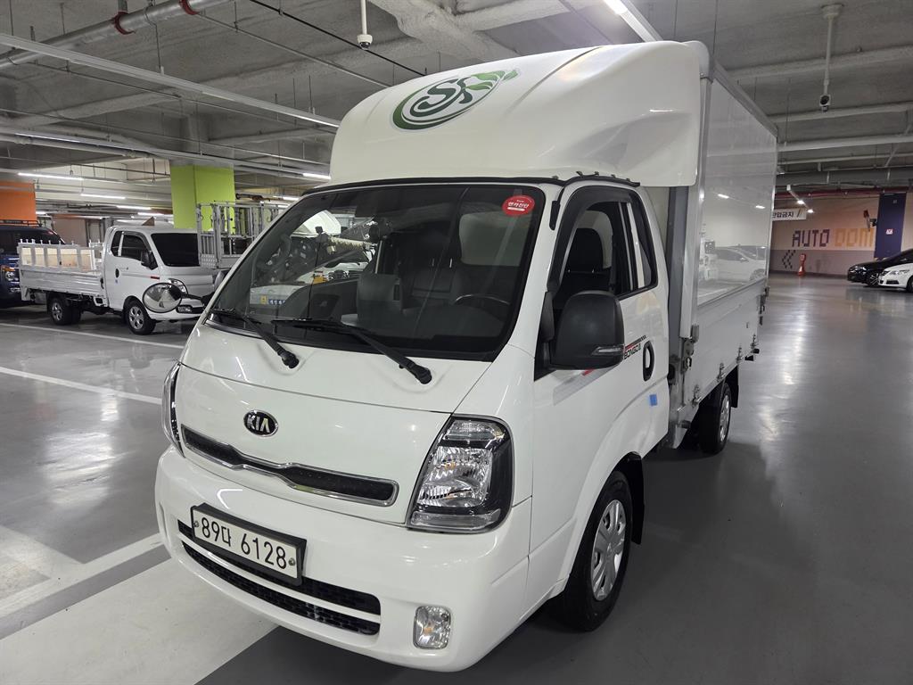 Small Truck Top_Wingbody 2021 Blanco - Importación desde Corea - HF Imports Iquique - Foto 1