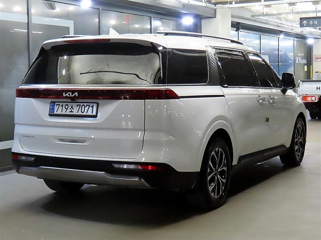 KIA Carnival - Vista 6