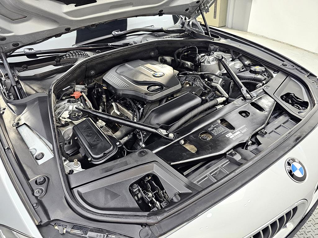 BMW 5 Series - Vista 8
