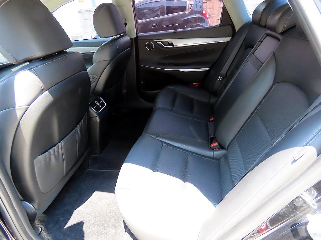 HYUNDAI Grandeur - Vista 8