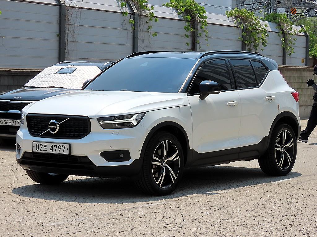 Volvo XC40 - Vista 2