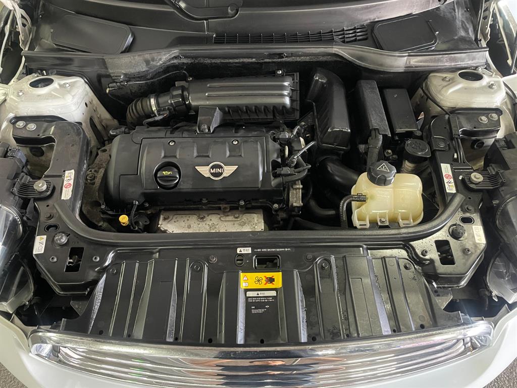 Mini Countryman - Vista 8